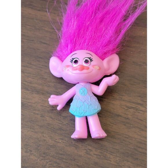 DWA 2015 Hasbro trolls poppy toy figure - Picture 2 of 4